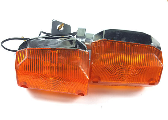 Đèn nháy cho xe máy bằng nhựa / Đèn rẽ V50 F và R Vỏ màu cam Vỏ màu trắng